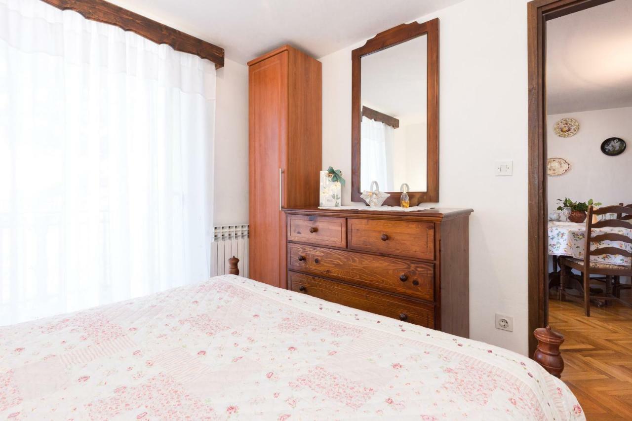 Comfy And Warm Ap With Balcony Surrounded With Beautiful Nature Lovran Buitenkant foto